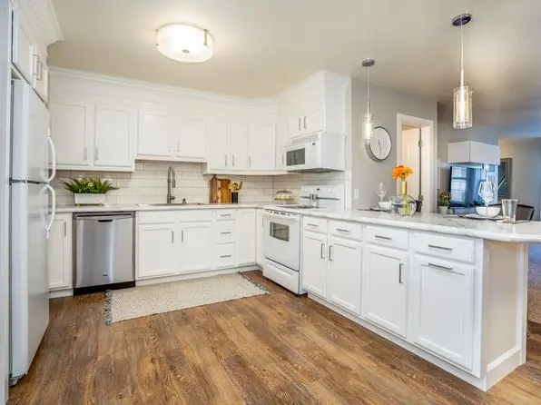 Let us help you design your dream kitchen
